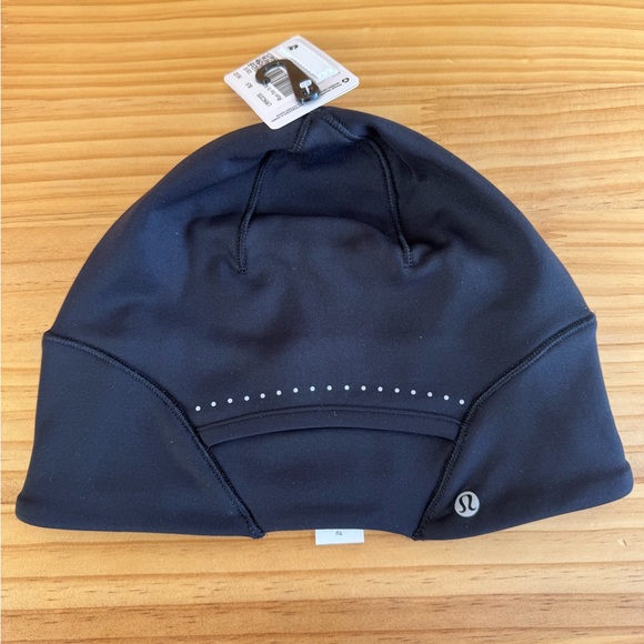 Lululemon Run for It All Beanie - Picture 5 of 8
